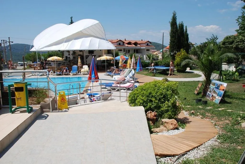 Ant Apart Hotel Олудениз